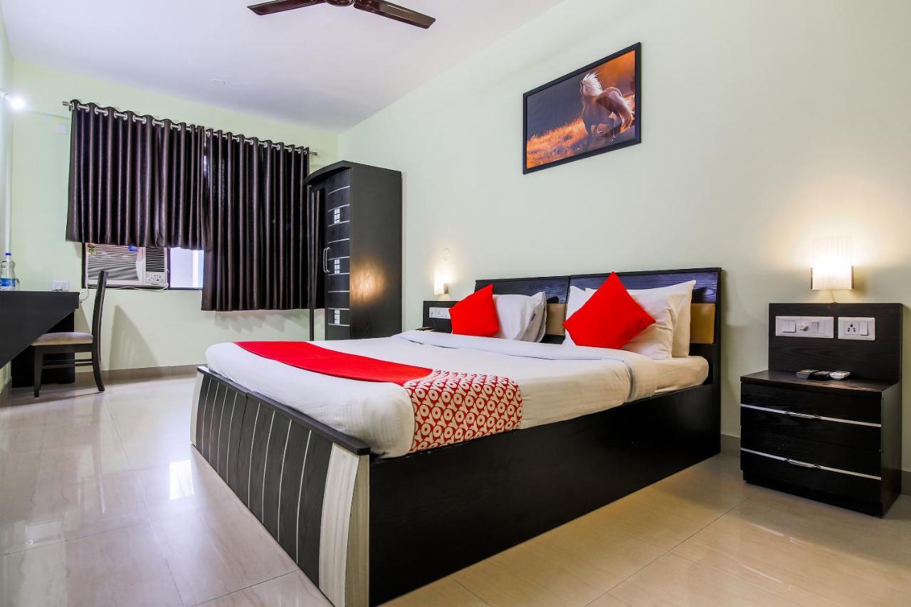 Oyo 24761 All Seasons Guest House Margao Exteriér fotografie