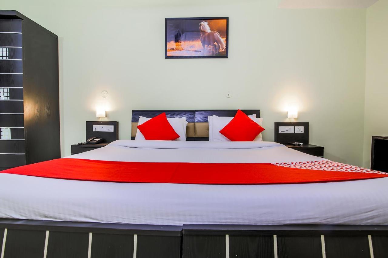 Oyo 24761 All Seasons Guest House Margao Exteriér fotografie